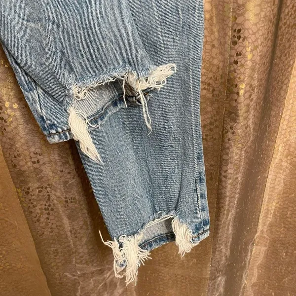 Abercrombie & Fitch The Skinny High Rise Light‎ Wash Jeans, 0/25 Short - Image 5