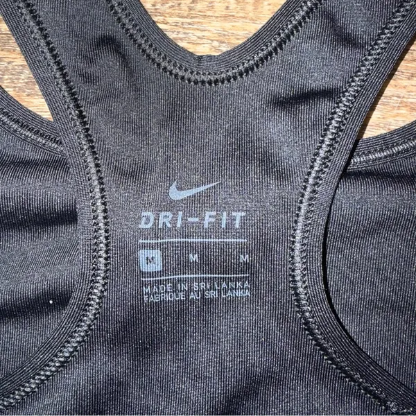 Nike Women's Black Sports Bra Size Medium - Image 6