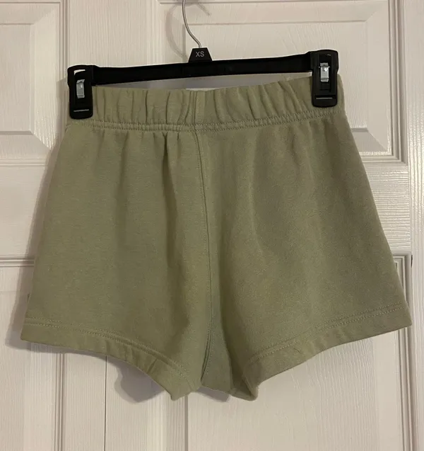 green north face fleece shorts - Image 2