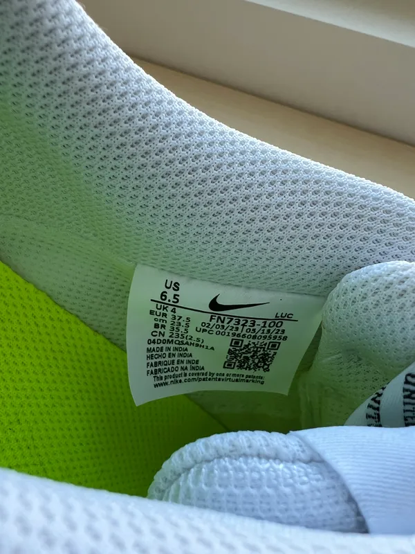 Nike Shoes - Image 4