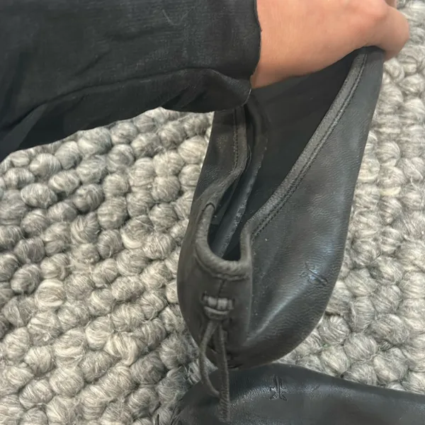 Frye Regina Ballet Flats Black Leather Pointed Toe Size 8 - Image 7