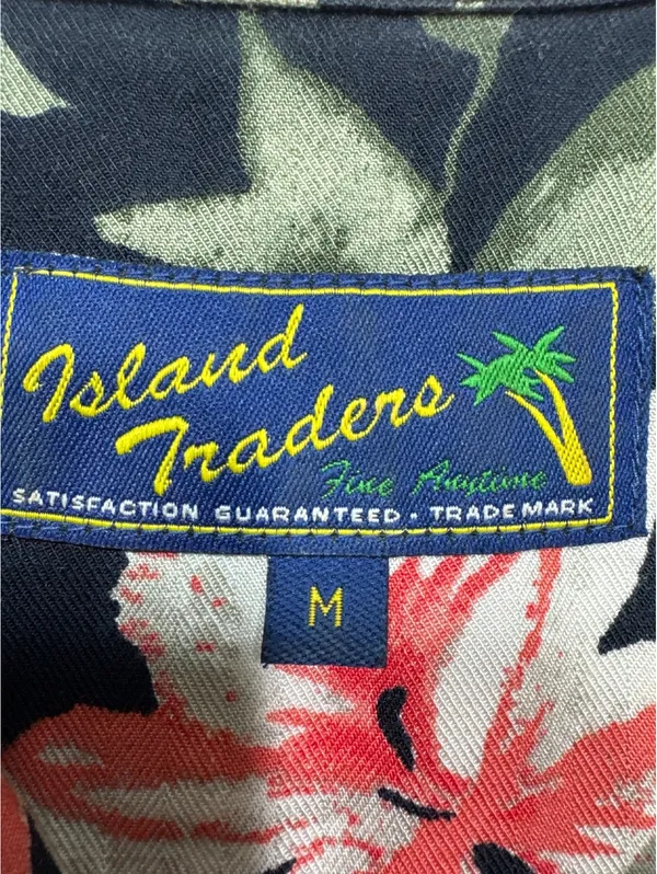 Island Traders Medium Black Floral Hawaiian Shirt – Paradise - Image 2