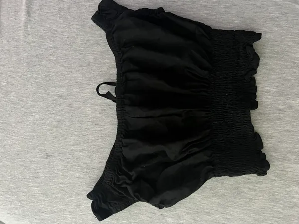 Urban Outfitters Off The Shoulder Top - Image 4