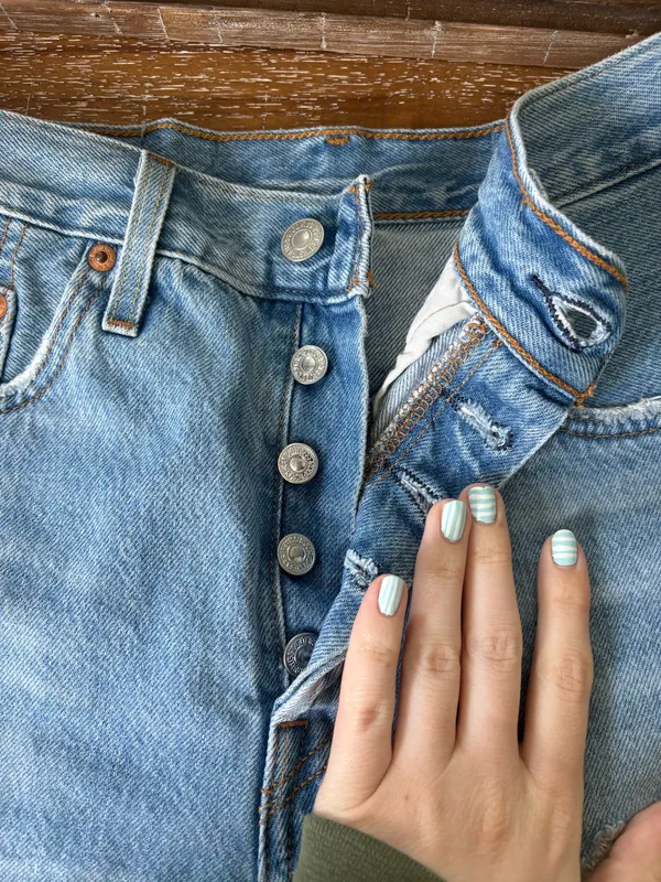 Levi’s Shorts - Image 4