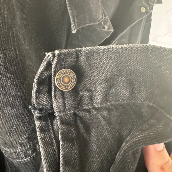 vintage 90s levi’s 77598-0260 black denim trucker jacket men’s M boxy - Image 11