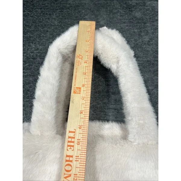 Victoria's Secret Faux Fur Tote Bag Cream Ivory‎ VS Logo NWT Soft Plush Handbag - Image 6