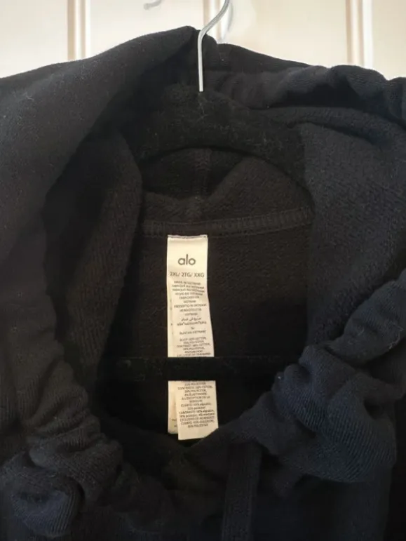 Alo Yoga Accolade Hoodie - Image 3