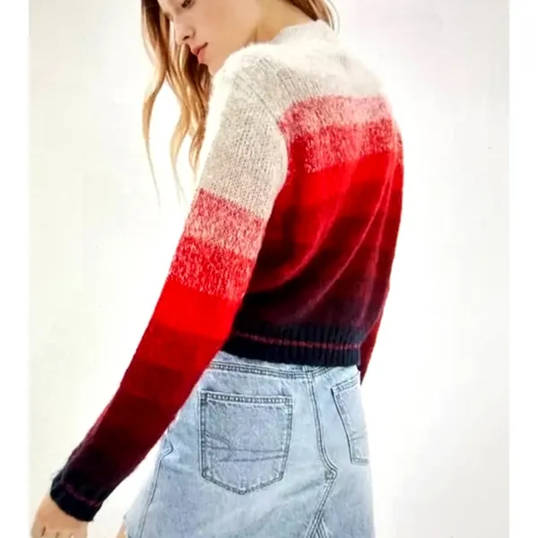 Red Ombre Long Sleeve Mock Neck Soft American Eagle Outfitters Sweater size M - Image 3