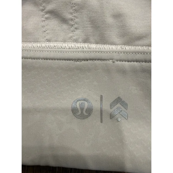 Lululemon Stronger as One Long Line Bra‎ *lululemon X Barrys Size 6 - Image 4