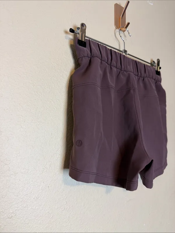 Lululemon On The Fly Short *Woven *2.5" Cherry Cola Size 2 - Image 7