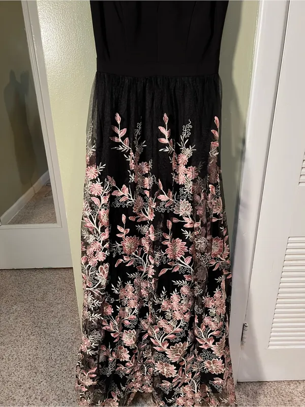Morgan‎ & Co Women's Juniors Size 3 Evening Dress Black Pink Embroidered Floral - Image 5