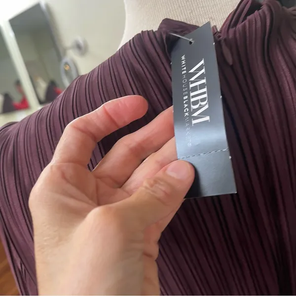 White House | Black Market NWT Sz 0P Burgundy Pleated Cutout‎ Maxi Dress w. Chain Orig Price $250 - Image 12