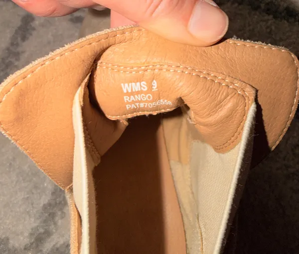 Tan boots Size 9 - Image 3