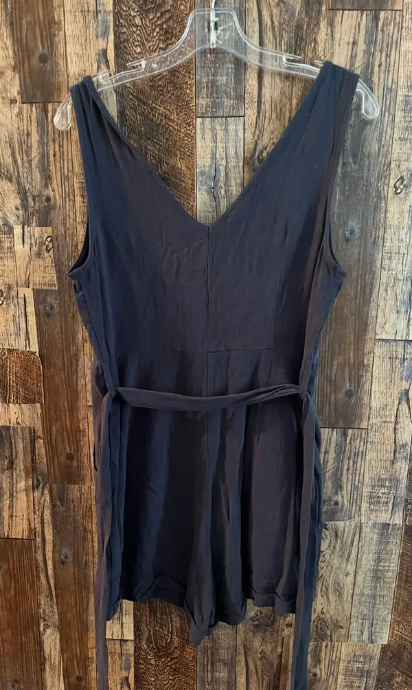 VICI - GARNER POCKETED BUTTON DOWN TIE ROMPER - NAVY - Image 4