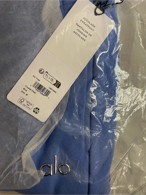 ALO Yoga NWT Accolade Sweatpants Joggers Crystal Clear Blue Size M - Image 4
