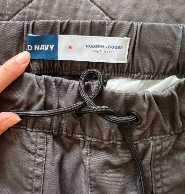 Old Navy Joggers - Image 4