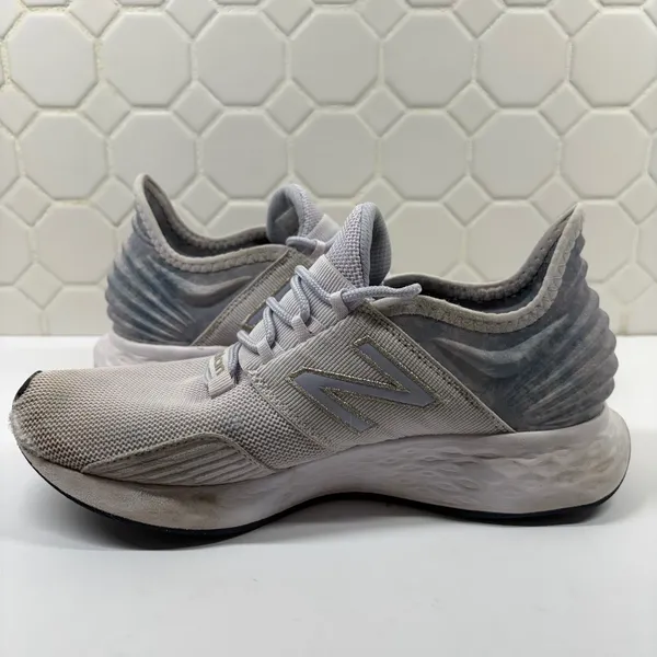 New Balance Fresh Foam Roav Women Size 8 Grey Running Shoes WROAVLG2 - Image 7