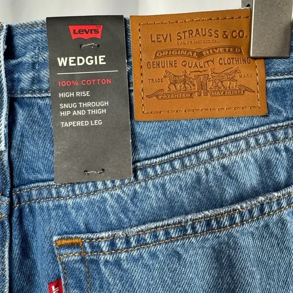 NWT Levi's Premium Wedgie Icon Fit Jeans in Medium‎ Blue Size 25 - Image 10
