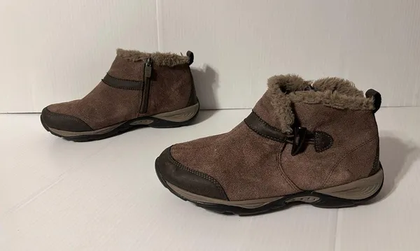 Winter brown suede winter boots women size 7.5 W - Image 2