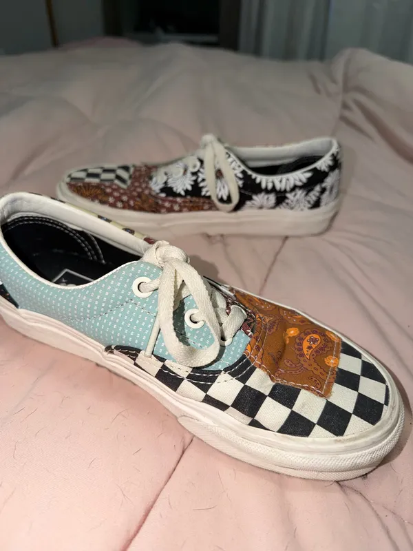 Vans Lace-Up - Image 2