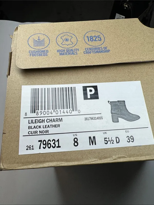 Clarks Women's Collection Lileigh Charm Boots Size 8M Black Leather - Image 4