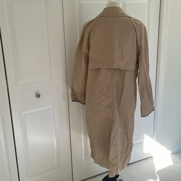 Gorgeous Tan Topshop Long Buttoned Trench Coat - Image 5