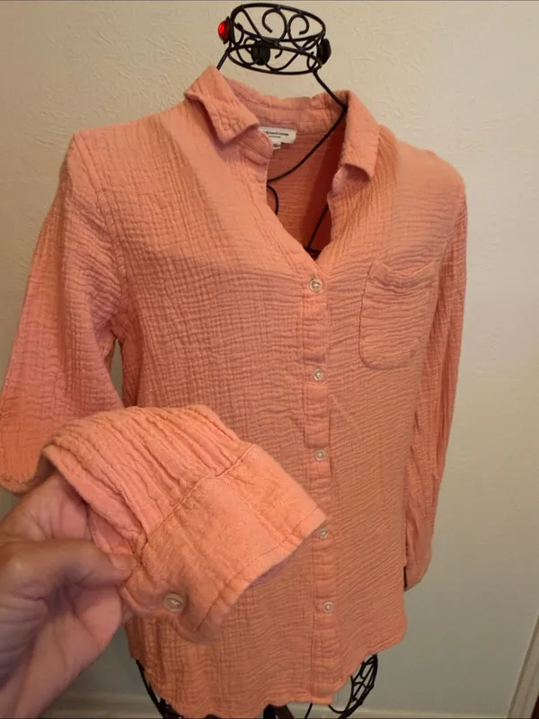 beachlunchlounge Coral Crinkle Button-Down Shirt - Image 6