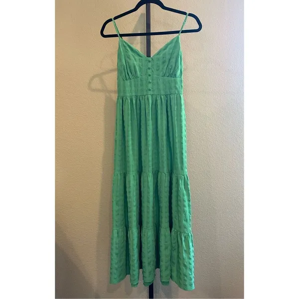 Forever 21 Tiered Midi Dress in Green Size S - Image 2