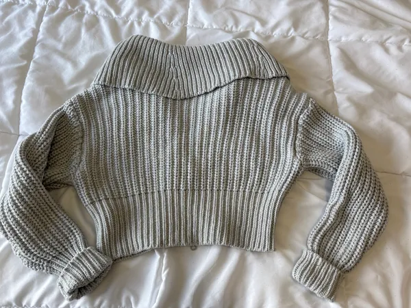 Aerie sweater - Image 3