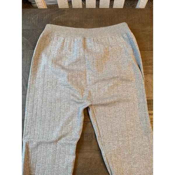 Aeropostale Women's Light Gray Textured Knit Leggings Size Large - Image 7