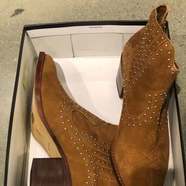 Booties Brown Size 9.5 - Image 3