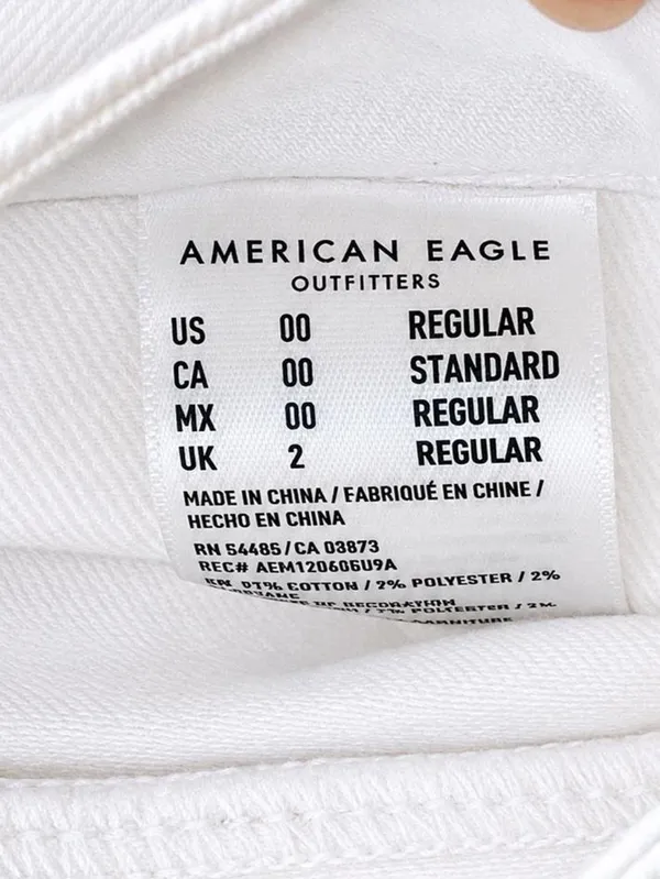 American Eagle High Rise White Flare Jeans - Image 3