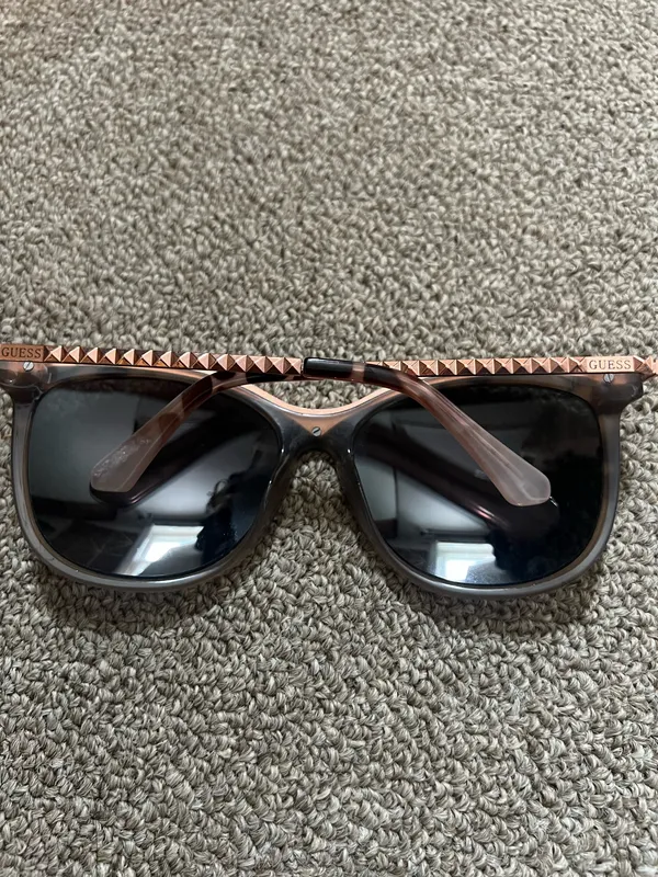 Guess Sunglasses - Image 2