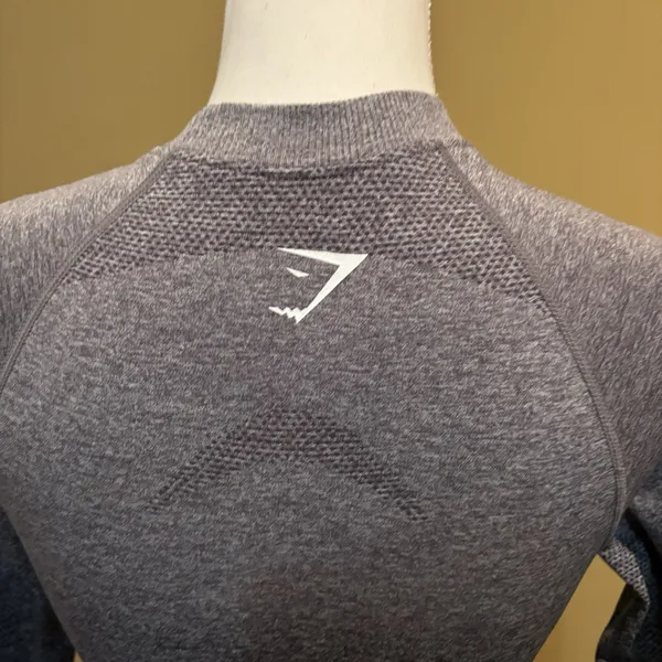Gymshark Shirt Womens Medium Gray Seamless Crop Top Neutral Workout Athleisure‎ - Image 5