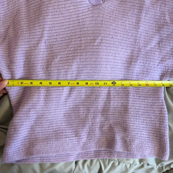 Light Purple Bishop Collar Oversized Valentine's Day Sweater Size Small - Image 9