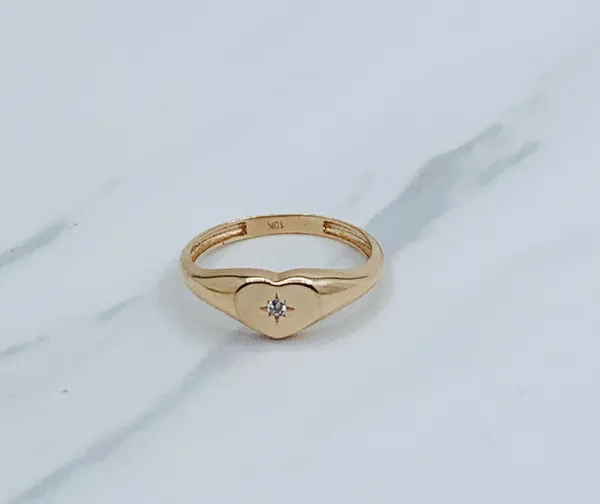 10k solid gold ring heart minimalist ❤️ Ring Size 7.5 ❤️ Rose gold Heart with cubic zirconia ❤️ - Image 3