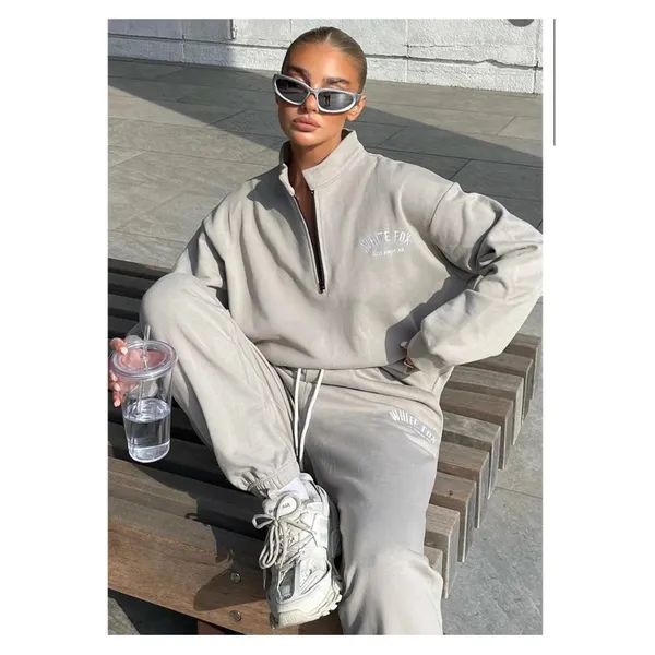 White Fox About That Time Sweatpants Size Medium Jogger Loungewear - Image 3