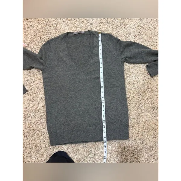 Everlane Size XS Cashmere V-Neck Long Sleeve Pullover Sweater Green - Image 11
