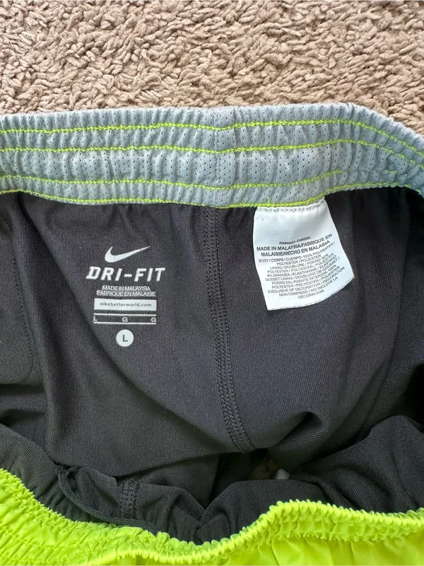 Women's Nike Dri-FIT Tempo Running Neon Yellow Lined Shorts Size L - Image 3