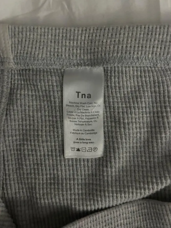 Aritzia TNA Shorts - Image 6