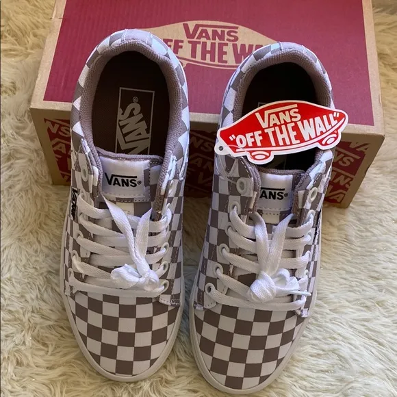 NWT Vans Sheldan Women’s Checkered Sneakers - Image 2