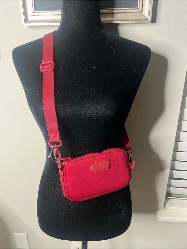 Limited Edition SEPHORA X Dagne Dover Mara sling bag NWOT - Image 7