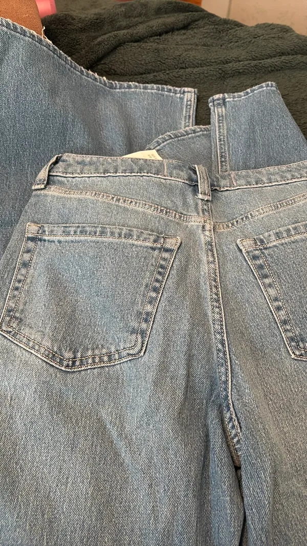 Hollister High-Rise Wide-Leg Jeans - Image 3