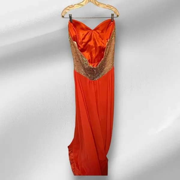 Riva Designs Strapless Prom‎ Dress With Train & Rhinestones - Image 4