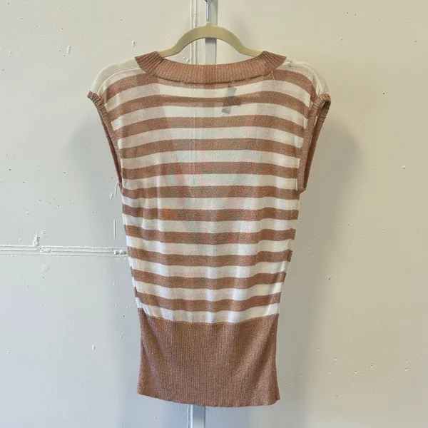 Bebe 2010s Rose Gold Metallic Striped Deep V-Neck Knit Top Sz Small Short Sleeve - Image 2