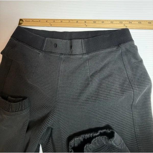 LULULEMON Women's‎ Gray Striped Casual Joggers Sweatpants Size 8 - Image 3