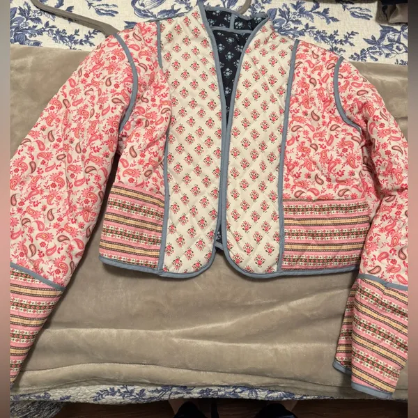Fancy D Boutique Paisley Print Reversible Crop Jacket Pink - Image 5
