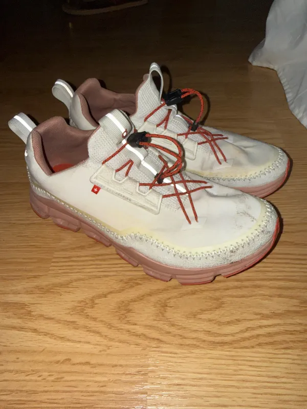 On Cloud Tennis Shoes - Image 6