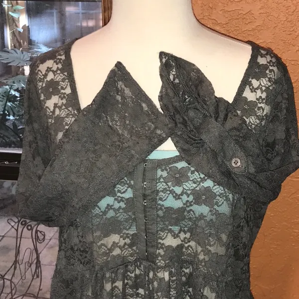 Dress gray lace - Image 3