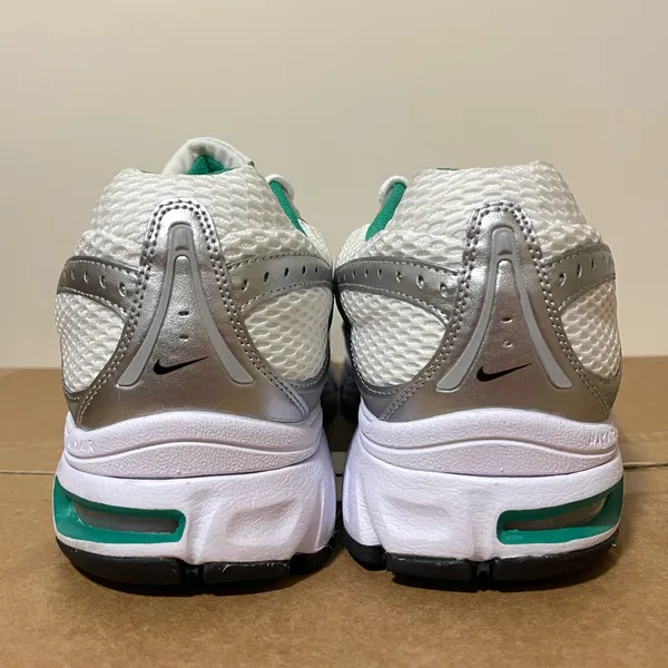 Nike Air Max Moto 2K White Stadium Green HQ2056-102 Size Womens 14.5 Mens 13 NEW - Image 4
